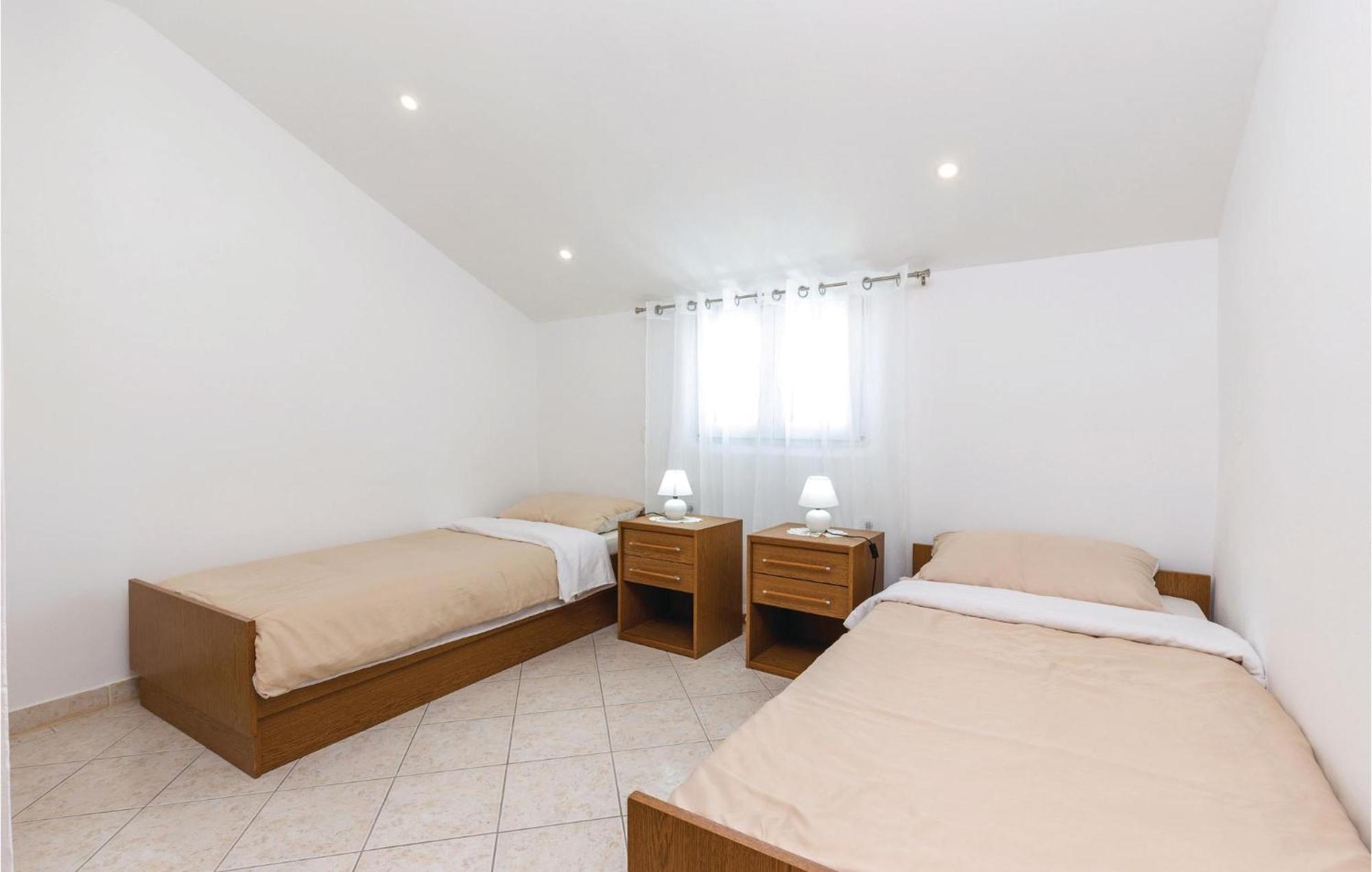 Nice Apartment In Crikvenica With Wifi Εξωτερικό φωτογραφία