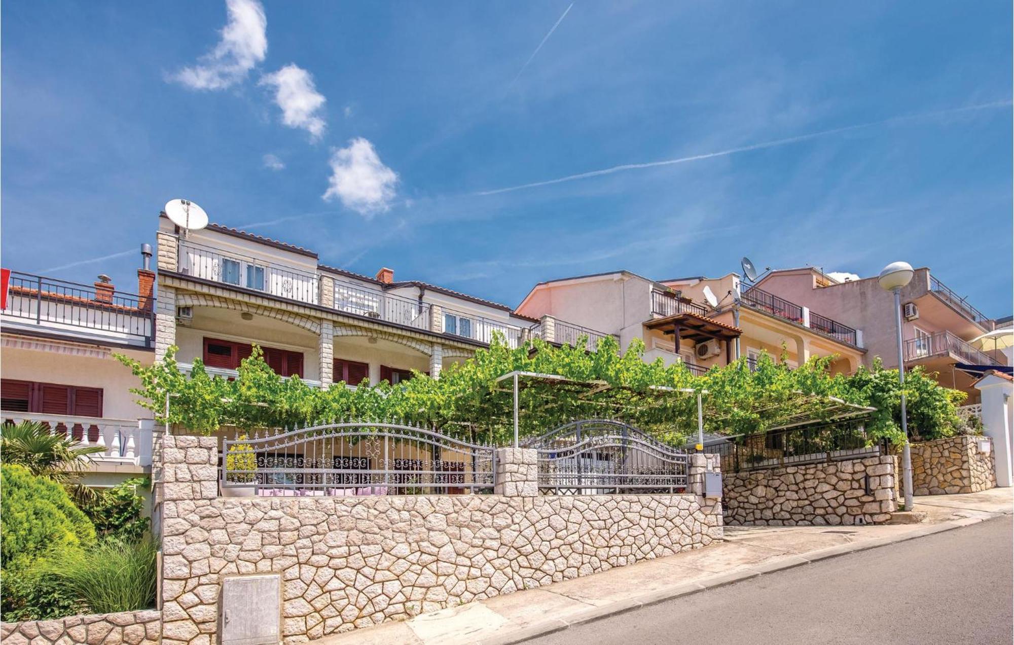 Nice Apartment In Crikvenica With Wifi Εξωτερικό φωτογραφία