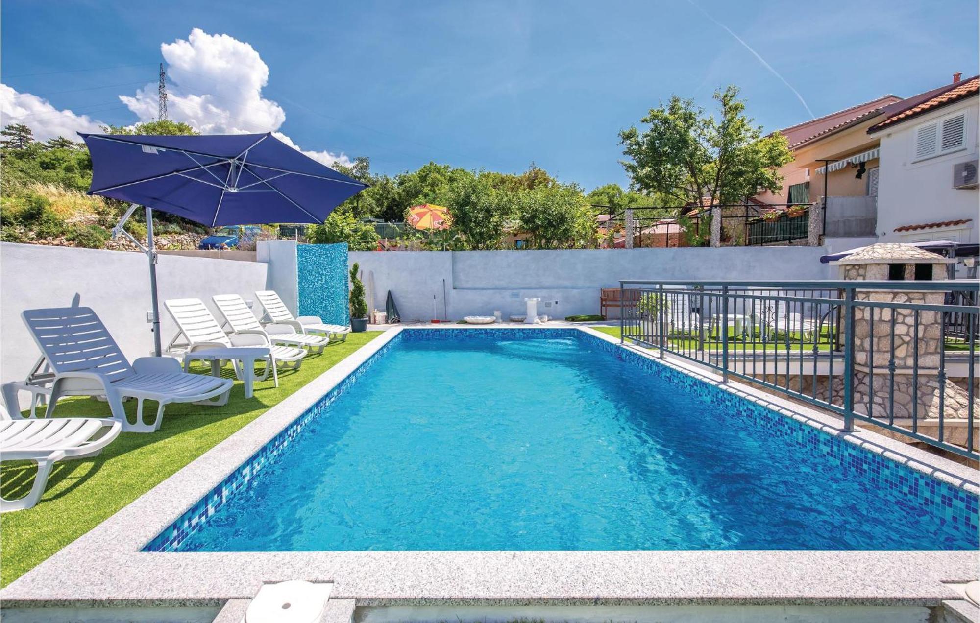 Nice Apartment In Crikvenica With Wifi Εξωτερικό φωτογραφία